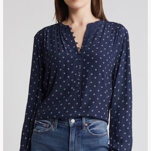 Treasure & Bond Print Crepe
Popover Top